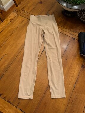 Beige High-Waist Leggings Vuori